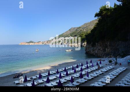 Der schöne Strand Sveti Jakov am Stadtrand von Dubrovnik, Kroatien. Stockfoto