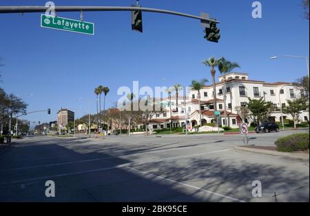 Culver City, Kalifornien, USA 2. Mai 2020 EIN allgemeiner Blick auf die Atmosphäre der leeren Straße während der Coronavirus Covid-19 Pandemie am 2. Mai 2020 in Culver City, Kalifornien, USA. Foto von Barry King/Alamy Stock Photo Stockfoto