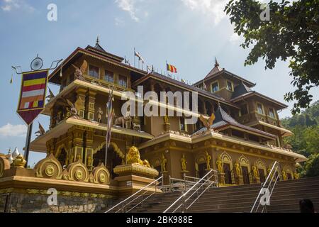 Mahamevnawa Buddhistisches Kloster, Polgahawela, Sri Lanka. Stockfoto