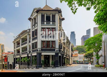 Singapur - 08. September 2019: Berühmte Club Street in Chinatown mit bunten Kolonialhäusern Stockfoto