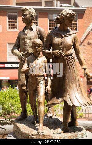 Boston, Massachusetts, US-13. Juli 2018: Irish Famine Memorial auf dem Freedom Trail. Stockfoto