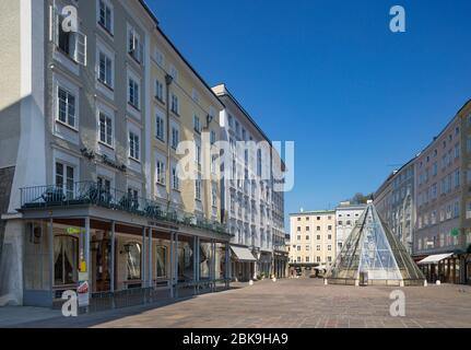 Freie Grundstücke wegen der Coronavirus-Pandemie, Alter Markt, Salzburg, Österreich Stockfoto