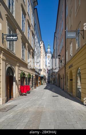 Freie Lose wegen der Coronavirus-Pandemie, Sigmund Haffner Gasse, Salzburg, Österreich Stockfoto