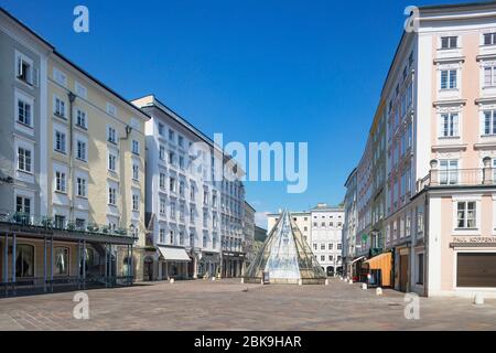 Freie Grundstücke wegen der Coronavirus-Pandemie, Alter Markt, Salzburg, Österreich Stockfoto