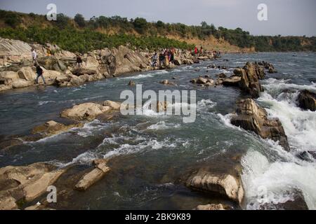 Narmada Fluss zwischen Marble Rocks, Jabalpur, Madhya Pradesh/Indien Stockfoto