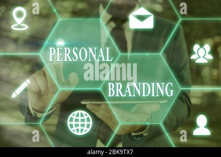 Schreiben Sie einen Hinweis mit persönlichem Branding. Geschäftskonzept für die Praxis der Menschen Marketing sich Image als Marken Stockfoto