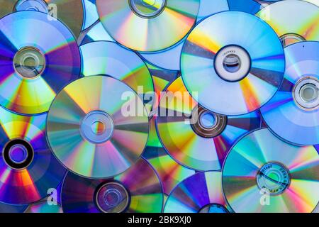 Stapel von Compact Discs. Retro-Technologie Stockfoto