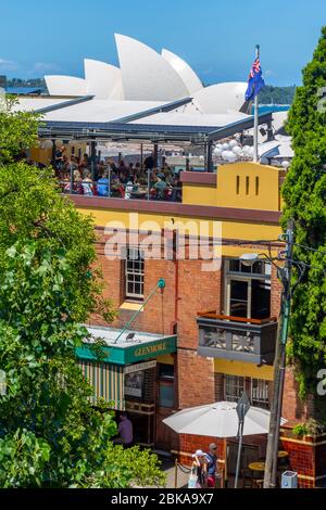 Blick auf das Opernhaus und die Bar auf dem Dach von Sydney, New South Wales, New South Wales, Australien Stockfoto