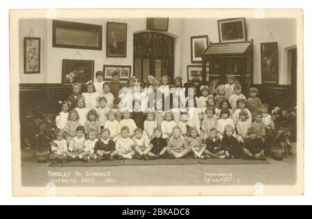 Postkarte der 20er Jahre Yardley Road Schools Säuglingsabteilung von 1921 auf der Vorderseite, Birmingham, Großbritannien Stockfoto