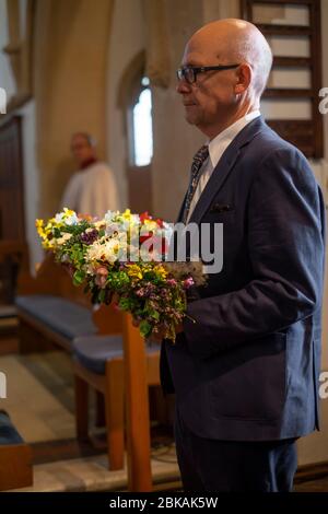 Beerdigung in einer ländlichen Kirche im südlichen Großbritannien Februar 2020 Stockfoto