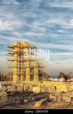 Die Akropolis von Rhodos ist ein Tempel aus der klassischen griechischen Zeitraum nicht weit vom Zentrum der Stadt Rhodos entfernt. Stockfoto