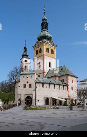 Burg von Banska Bystrica mit Uhrturm und barbican, Slowakei Stockfoto