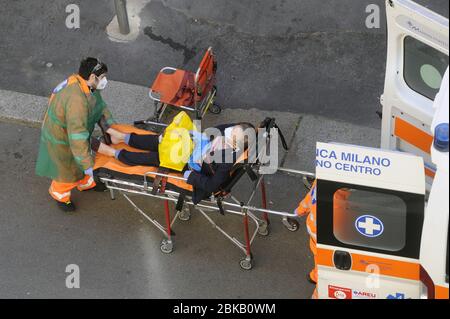 - Epidemia di Coronavirus, ricovero di un paziente, Milano, Maggio 2020. - Coronavirus-Epidemie, Krankenhausaufenthalt eines Kranken, Mailand, Mai 2020 Stockfoto