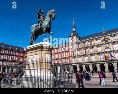 Reiterstatue Philip III auf der Plaza Mayor in Madrid, Spanien, Europa Stockfoto