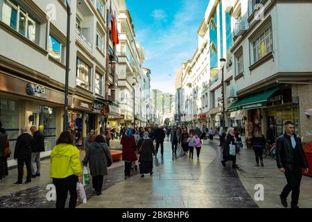 Ordu, Türkei - November 2019: Ordu ist sehr beliebt und schöne Stadt für Reisende in schwarzem Meer, Türkei. Stockfoto