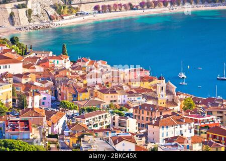 Französische riviera. Villefranche sur Mer Architektur und Küstenlinie Luftaufnahme, Alpes-Maritimes Region von Frankreich Stockfoto