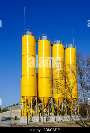 Bereit neue moderne stationäre Betonzuschlaganlage Stockfoto