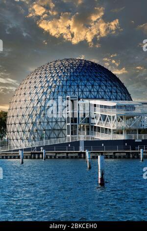 Ontario Place Toronto Ontario Kanada. Eine geodätische Kuppel mit dem Cinesphere IMAX-Kino. Stockfoto