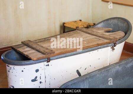 St Remy De Provence, Frankreich - 12. Februar 2018. Badewannen in Asyl von Vincent van Gogh in St Paul de Mausole. Stockfoto