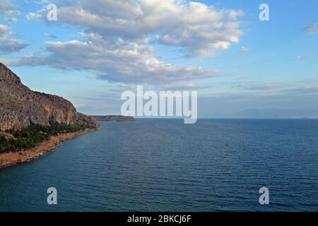 Blick auf den Golf von Argolic von Nafplio. Stockfoto