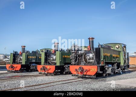 GWR 2-6-2 No. 7, No. 8 und No. 1213 Line-Up in Aberystwyth auf der Vale of Rheidol Railway während ihres Steam Festival Wochenendes Stockfoto