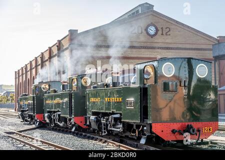 GWR 2-6-2 No. 7, No. 8 und No. 1213 Line-Up in Aberystwyth auf der Vale of Rheidol Railway während ihres Steam Festival Wochenendes Stockfoto