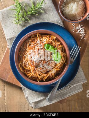 Spaghetti Bolognese. Pasta in einer Fleisch- und Tomatensauce. Stockfoto