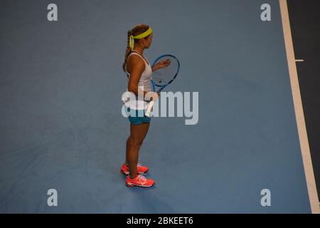 Yulia Putintseva aus Kasachstan in der Copper Box Arena, London, für den Frauen-Tennis Fed Cup. Großbritannien vs. Kasachstan Stockfoto
