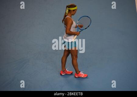 Yulia Putintseva aus Kasachstan in der Copper Box Arena, London, für den Frauen-Tennis Fed Cup. Großbritannien vs. Kasachstan Stockfoto