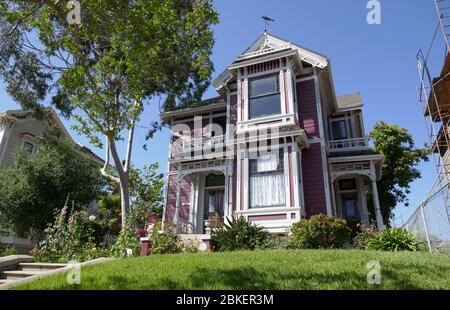 Los Angeles, Kalifornien, USA 3. Mai 2020 EIN allgemeiner Blick auf die Atmosphäre des Charmed House in der Carroll Avenue 1329 am 3. Mai 2020 in Los Angeles, Kalifornien, USA. Foto von Barry King/Alamy Stock Photo Stockfoto
