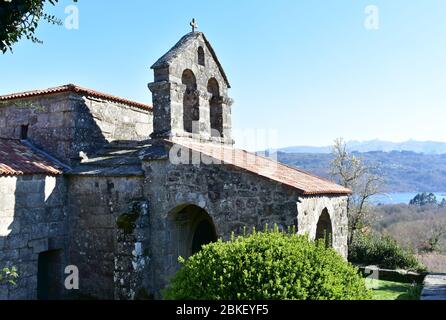 Westgotische vorromanische Sehenswürdigkeit. Mittelalterliche Kirche Santa Comba de Bande, Ourense, Galicien, Spanien. Stockfoto