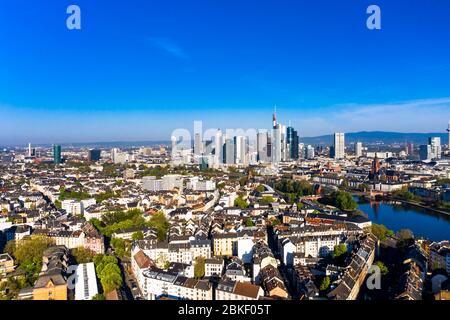 Luftaufnahme, Frankfurt, Skyline, mit Wolkenkratzern, Frankfurt am Main, Hessen, Deutschland Stockfoto