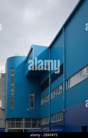 Blue Stadium 1960s 1970s Architecture Stahlbau QPR FC Loftus Road South Africa Road Stand, Shepherd's Bush, London W12 Stockfoto