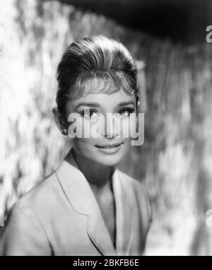 AUDREY HEPBURN 1961 Werbeportrait von BUD FRAKER für Paramount Pictures Stockfoto