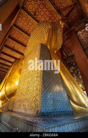 Goldener Buddha im Wat Phra Chetuphon (Wat Pho) Tempel, Bangkok, Thailand, Südostasien, Asien Stockfoto