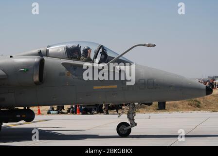 Der italienische AMX-Düsenjäger der Luftwaffe bereitet sich auf den Start von einem Luftwaffenstützpunkt während der Militärübung des Anatolischen Adlers in Konya vor Stockfoto