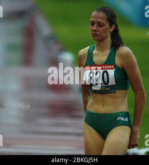 MANCHESTER - JULI 30:Kelly McNeice aus Nordirland tritt im 2002 Commonw im 15 m langen Halbfinale der Frauen im City of Manchester Stadium an Stockfoto