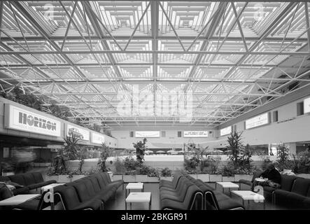 1991, dann brandneues Terminalgebäude, Birmingham Airport, West Midlands, England