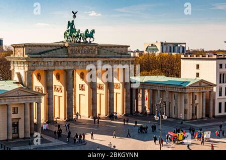 Das Brandenburger Tor fotografiert vom Pariser Platz Berlin, Deutschland Stockfoto