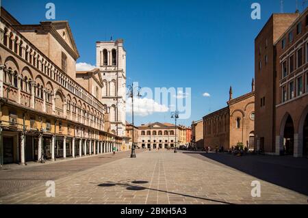 Piazza della Cattedrale der zentrale Platz von Ferrara, Italien Stockfoto