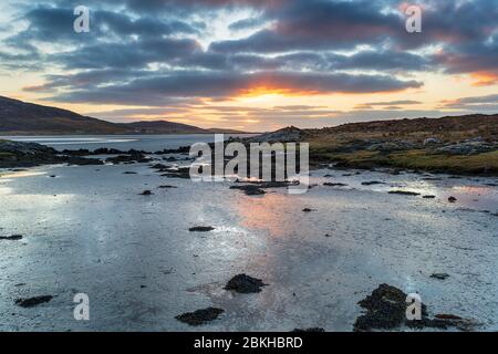 Sonnenuntergang am Luskentire Strand auf der Isle of Harris in den Western Isles of Scotland Stockfoto