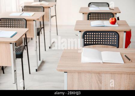 Interieur des modernen leeren Klassenzimmers Stockfoto