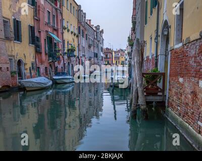 Italien, Venetien, Venedig, Listen als Weltkulturerbe der UNESCO, Cannaregio, Kanäle bei Staub Stockfoto