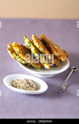 Blinis Tofu Hühnerkoriander Stockfoto