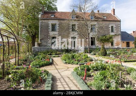 Frankreich, Indre et Loire, Loire-Tal als Weltkulturerbe der UNESCO, Chédigny, einzige Dorf in Frankreich als bemerkenswerter Garten, der Presbyteryund der Priester Garten eingestuft Stockfoto