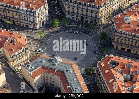 Frankreich, Bouches du Rhone, Marseille, 2. Arrondissement, Euromediterraner Raum, Les Grands Carmes, Place Sadi Carnot (Luftaufnahme) Stockfoto