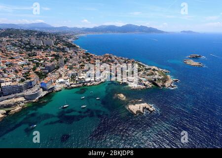 Frankreich, Bouches du Rhone, Marseille, 7. Arrondissement, Endoume, Anse Malmousque, Rocher des Pendus, Ile Maire im Hintergrund (Luftaufnahme) Stockfoto