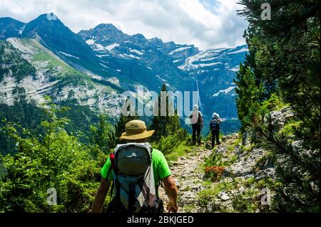 Frankreich, Hautes-Pyrenees, Gavarnie-Gèdre, Nationalpark Pyrenäen, cirque Gavarnie, UNESCO-Weltkulturerbe Stockfoto