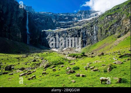 Frankreich, Hautes-Pyrenees, Gavarnie-Gèdre, Nationalpark Pyrenäen, cirque Gavarnie, UNESCO-Weltkulturerbe Stockfoto