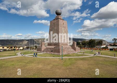 Denkmal an der Äquatorlinie in der Nähe von Quito, San Antonio Stockfoto